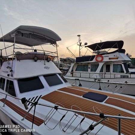 Sweet Elegant Boat Home @ Marina Waterfront Сингапур Екстериор снимка